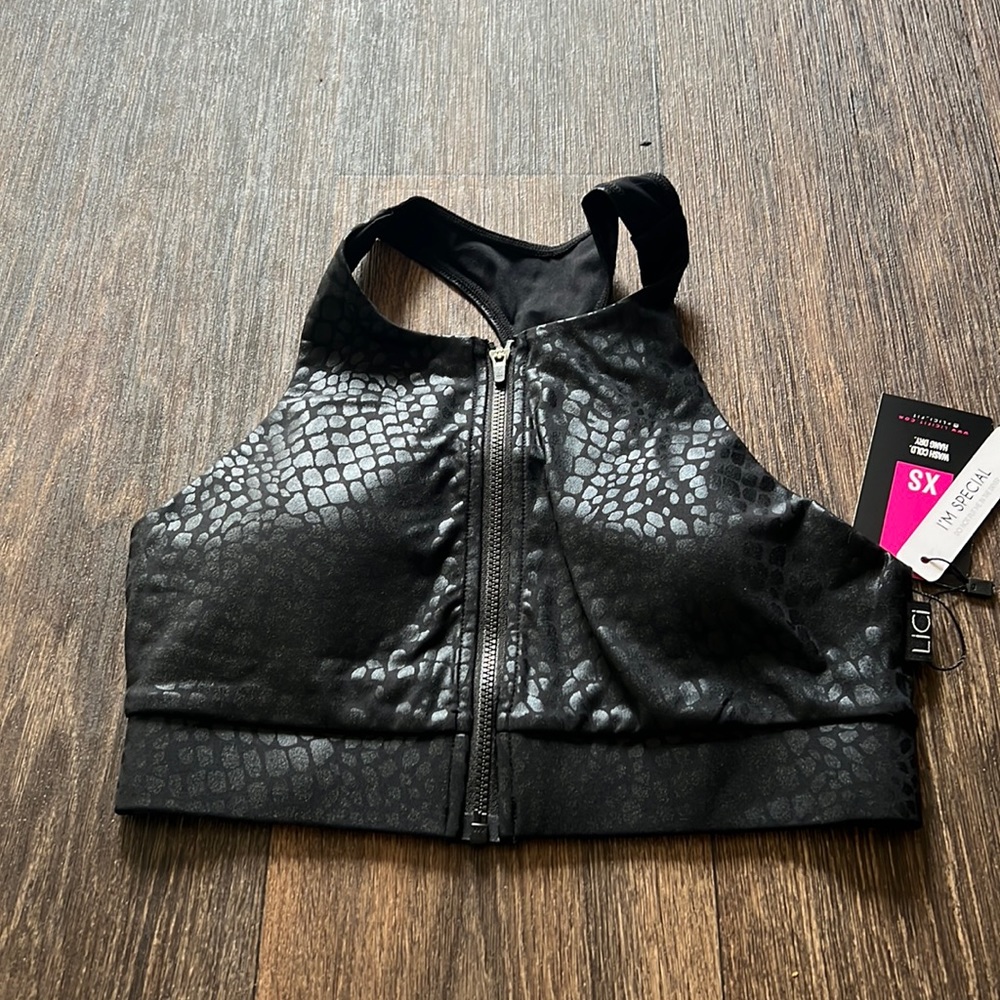 Lici Zip Sports Bra